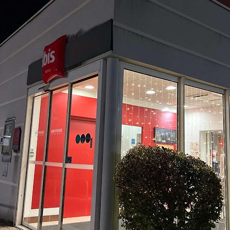 Hotel Ibis Lyon Sud Chasse Sur Rhone Zewnętrze zdjęcie